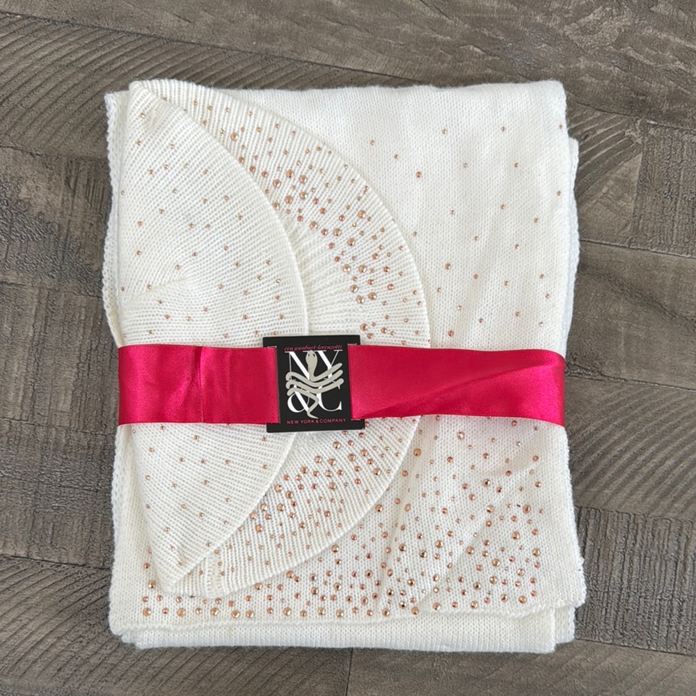 White and Rose Gold Beaded Scarf and Beret